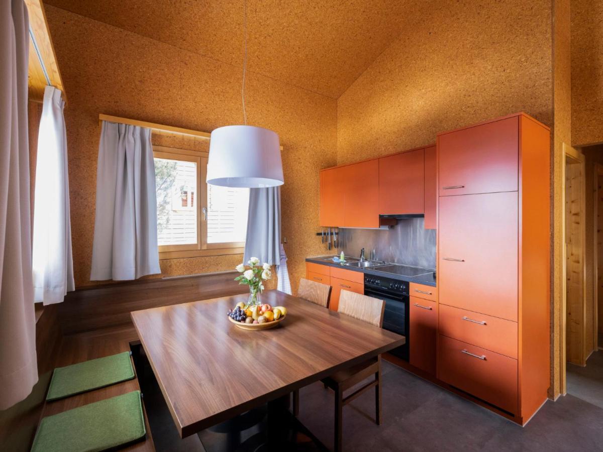 Holiday Home Komfort Aclas Maiensaess Resort-1 By Interhome Urmein Eksteriør billede